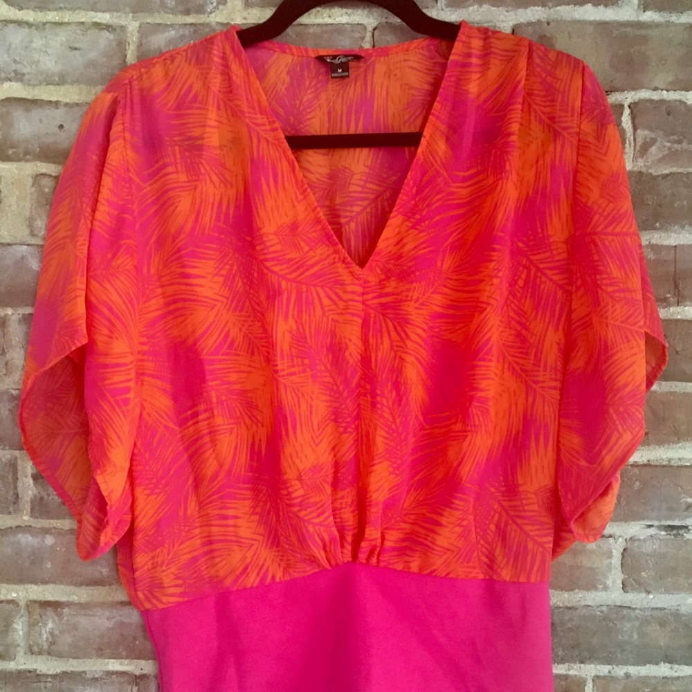 Guess top